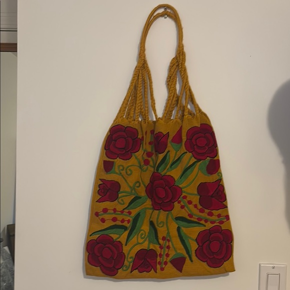 Handcrafted Floral Embroidered Tote Bag - Roses - Picture 2 of 3